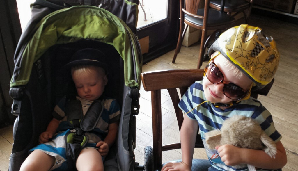 Xander & Brix at the bagel shop